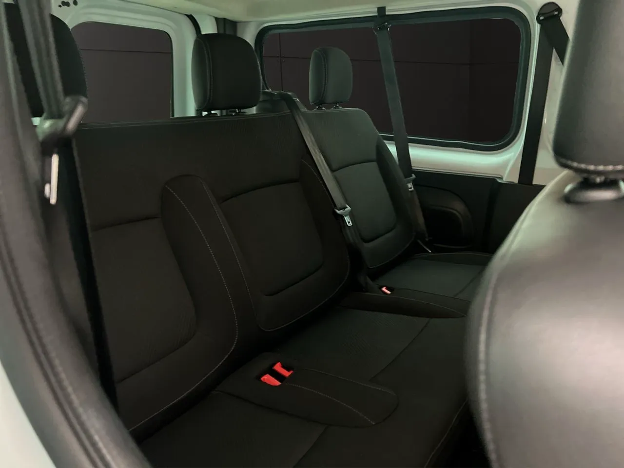 Nissan Primastar bild 24