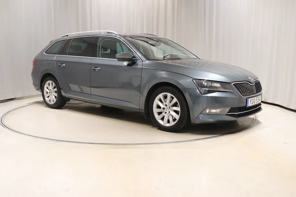 Skoda Superb bild 3