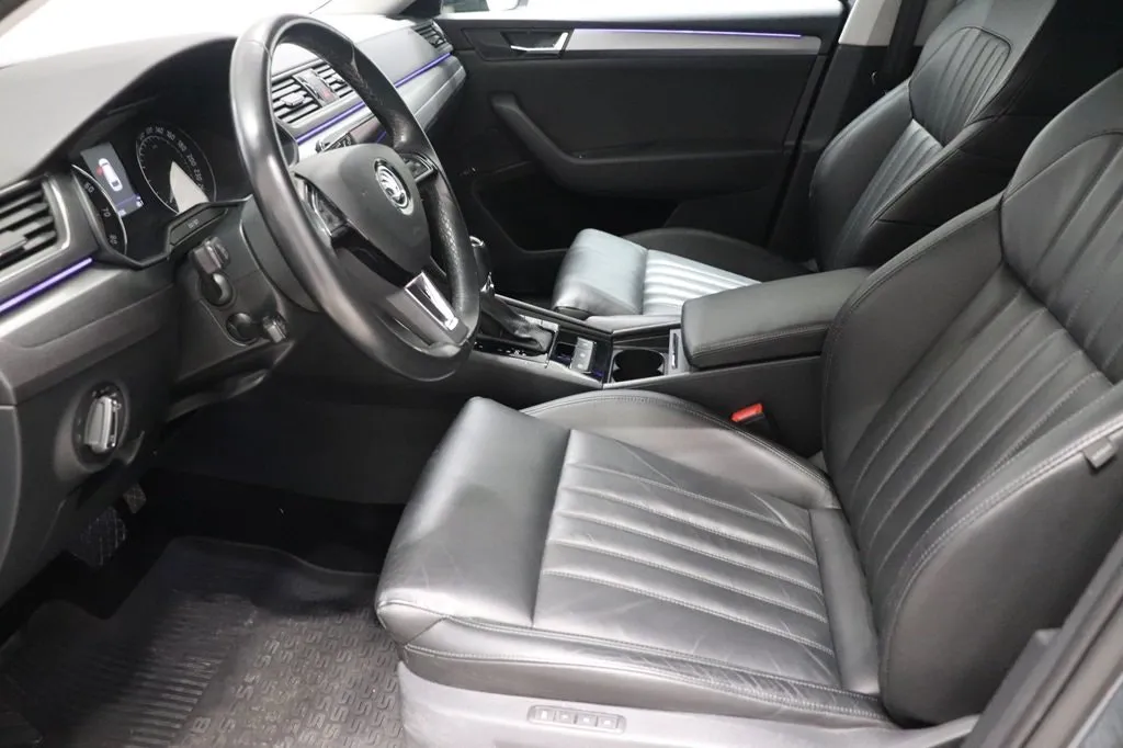 Skoda Superb bild 7