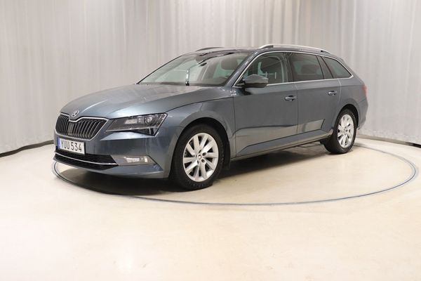 Skoda Superb Combi Style 1.5 TSI 150hk Aut Drag Värmare Carplay - 2019
