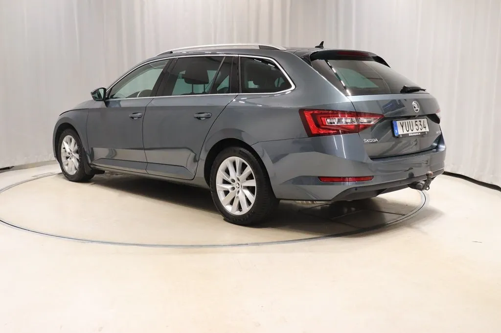 Skoda Superb bild 6