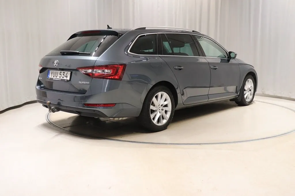 Skoda Superb bild 4