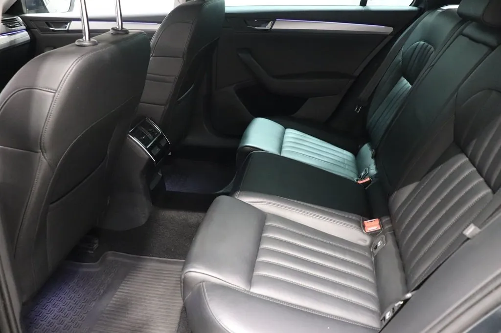 Skoda Superb bild 8