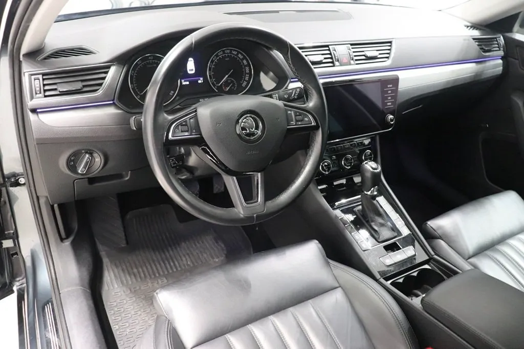 Skoda Superb bild 9