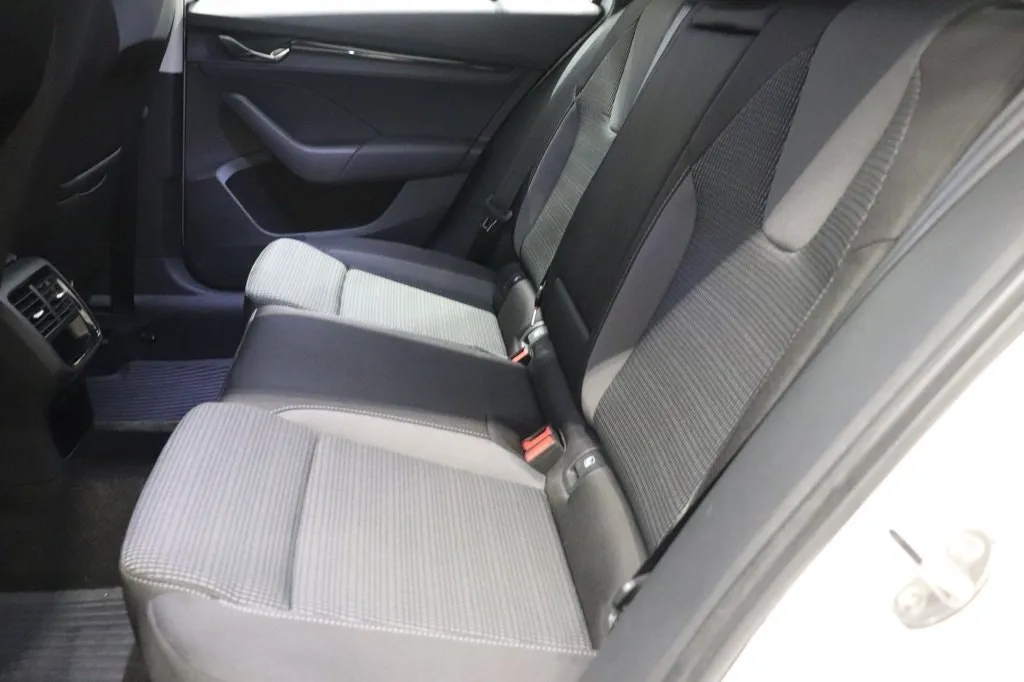 Skoda Octavia bild 9