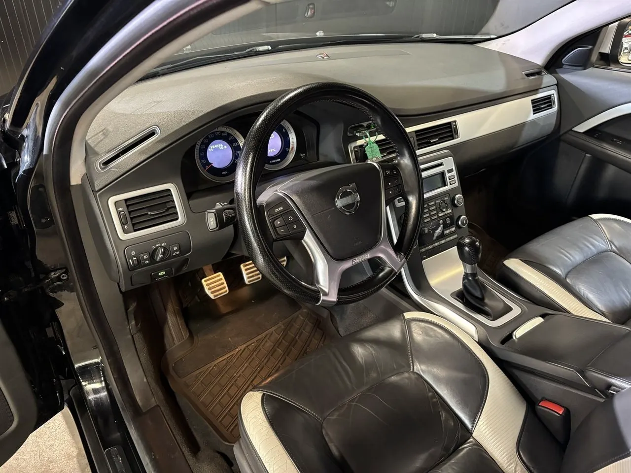 Volvo V70 bild 8