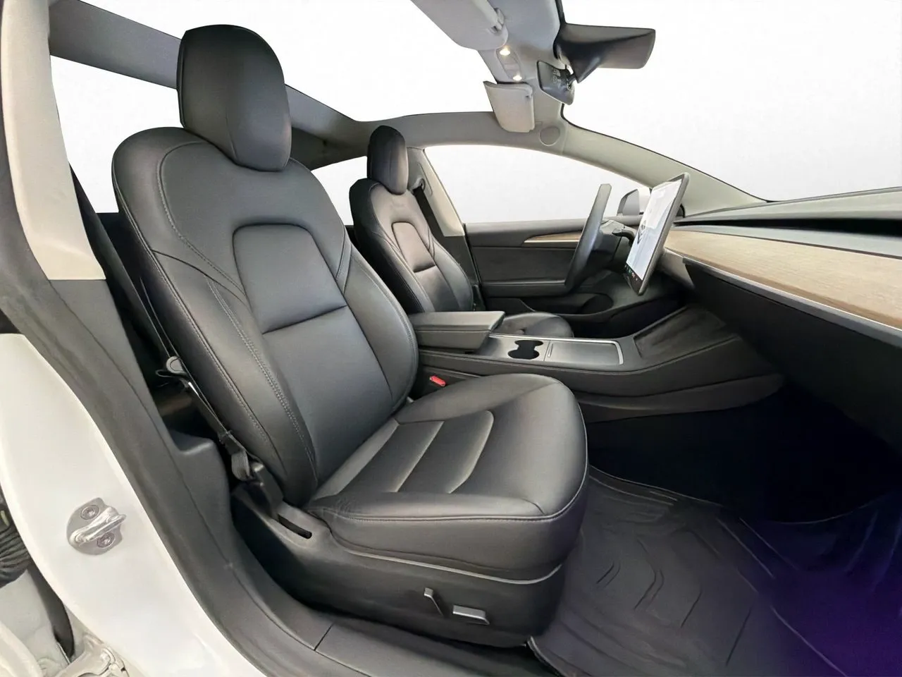 Tesla Model 3 bild 13