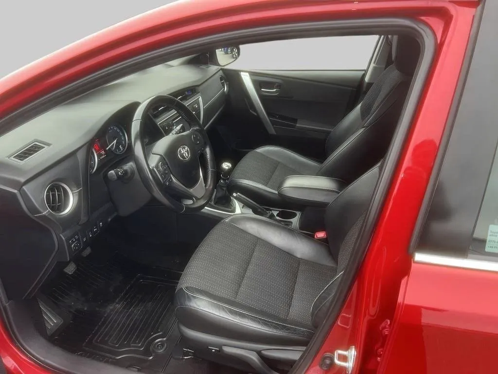 Toyota Auris bild 6