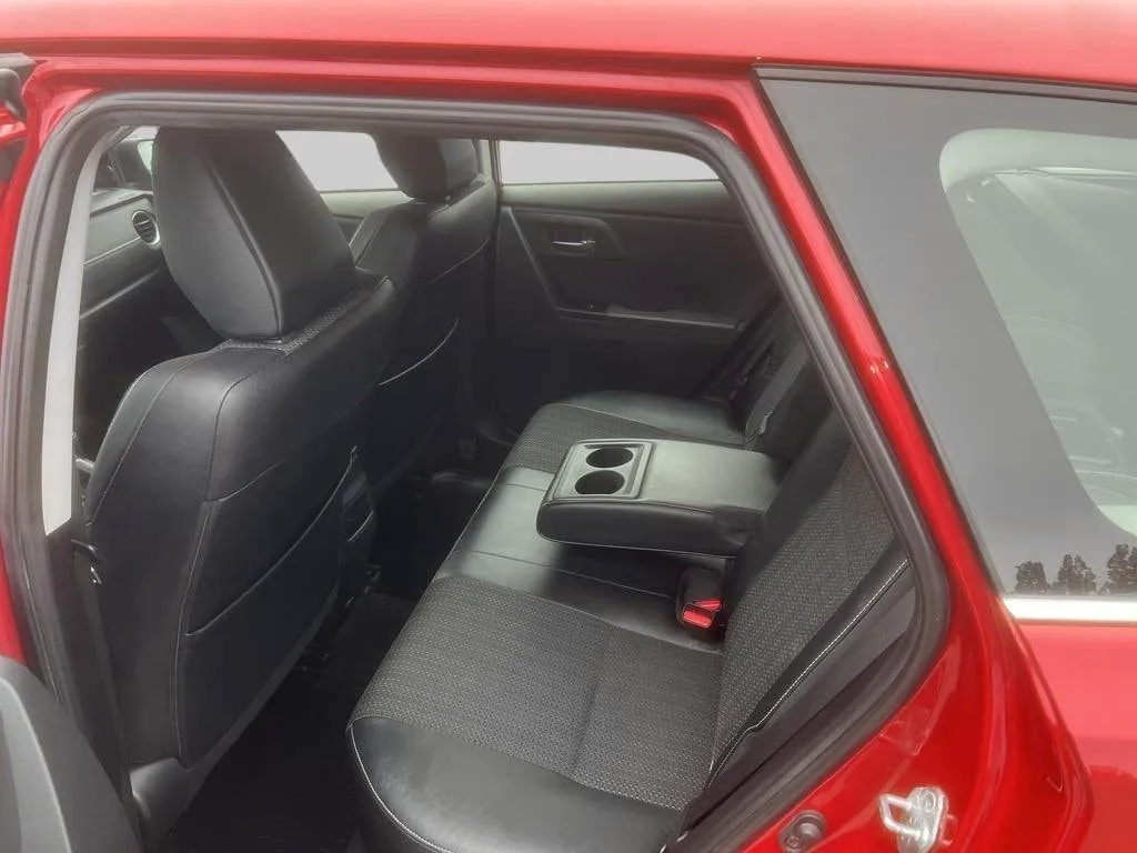 Toyota Auris bild 7