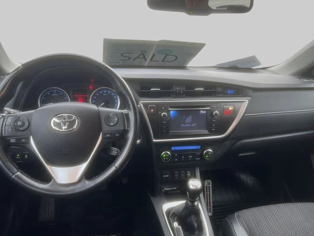 Toyota Auris bild 8