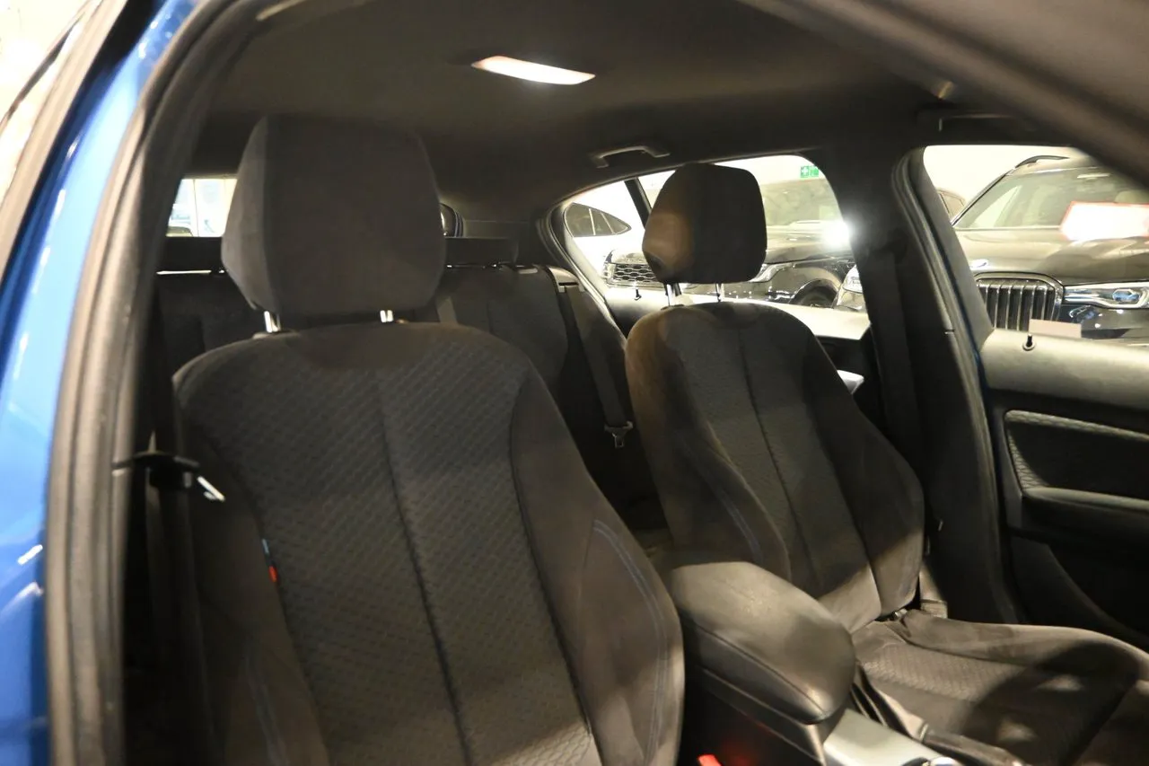 BMW 118 bild 22