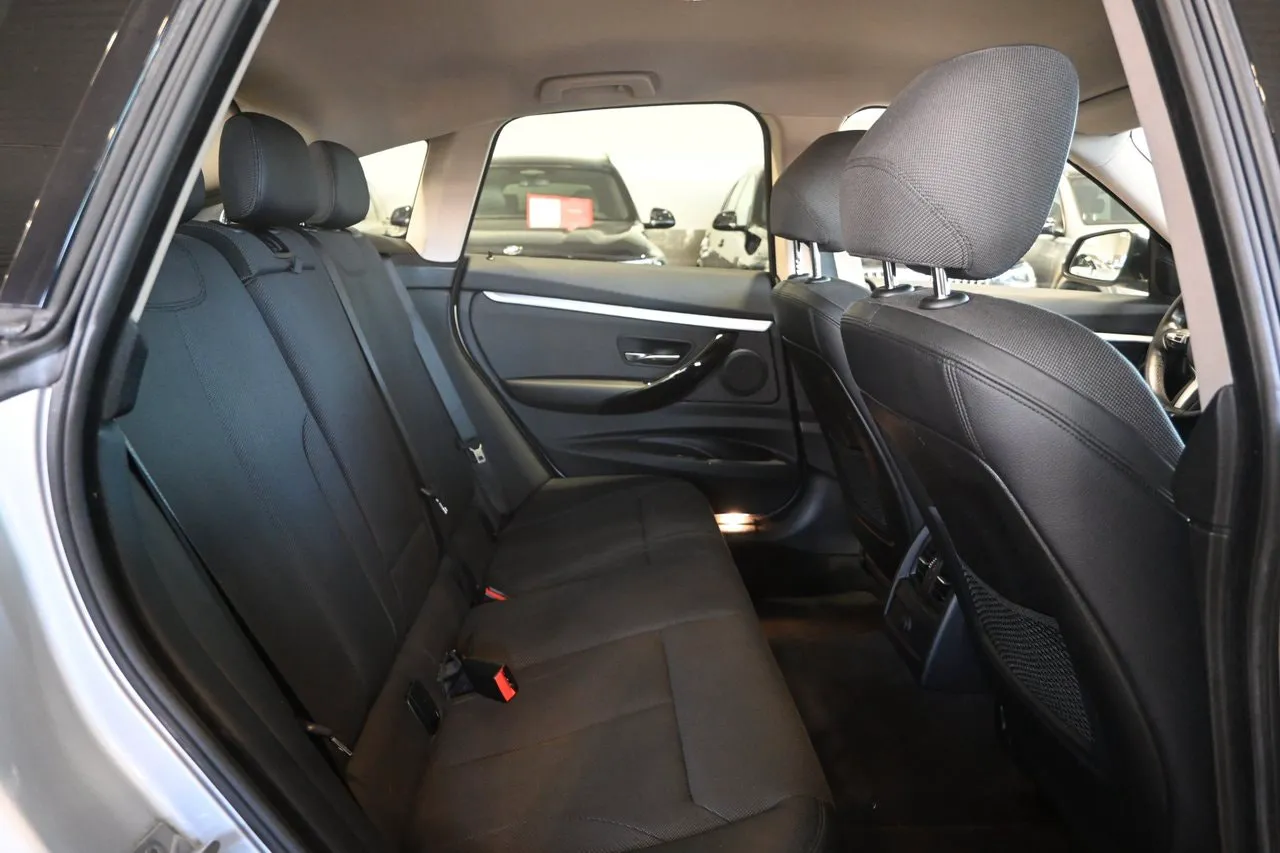 BMW 320 bild 14