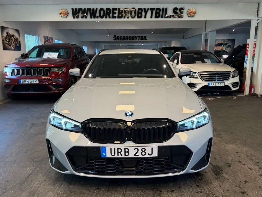 BMW 330 bild 33