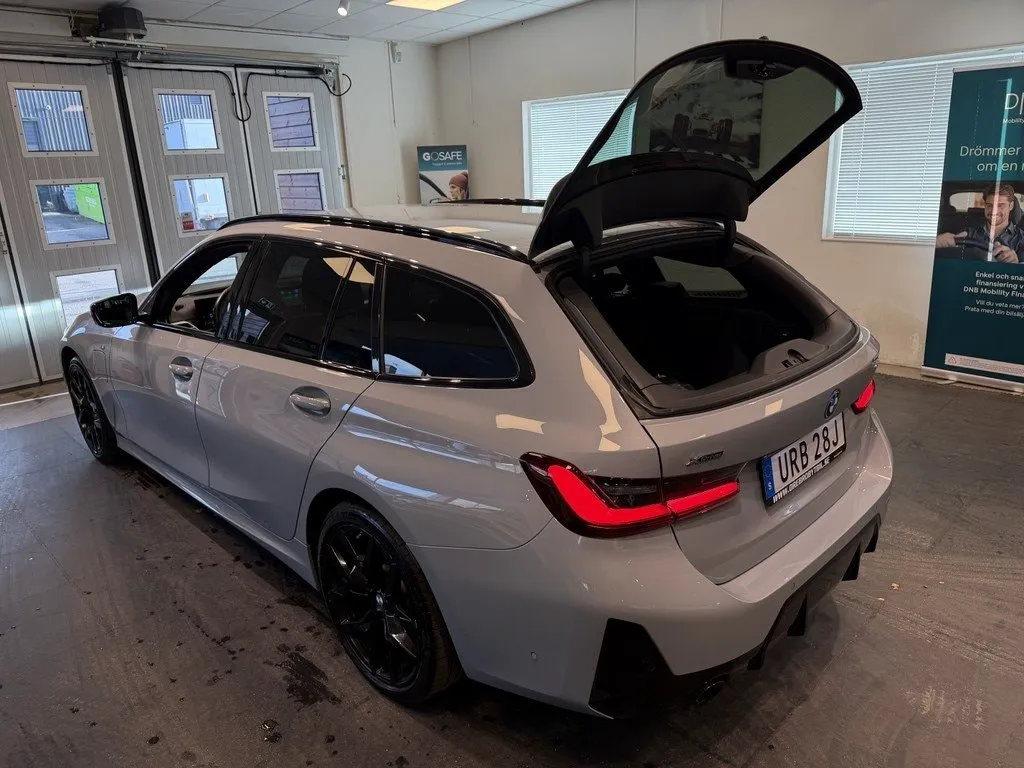 BMW 330 bild 26