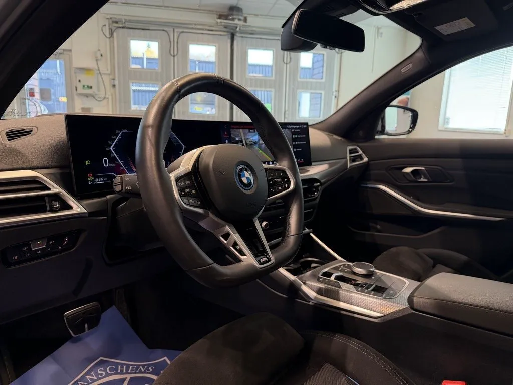 BMW 330 bild 7