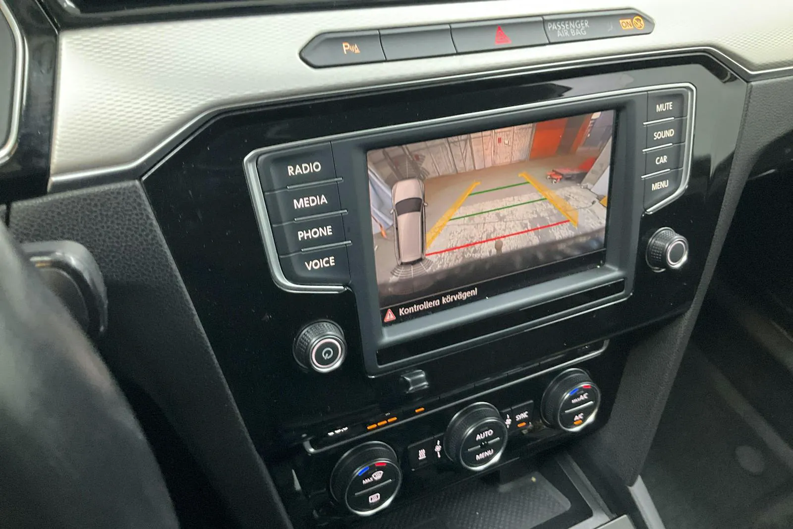 Volkswagen Passat bild 11