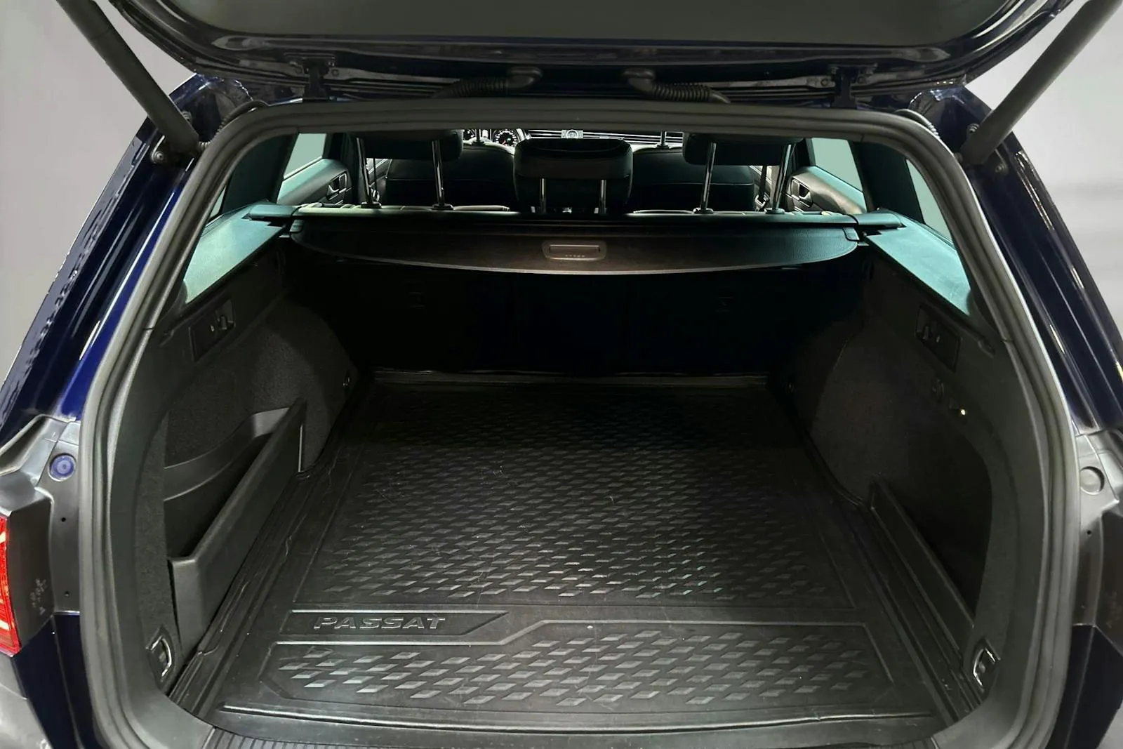 Volkswagen Passat bild 9