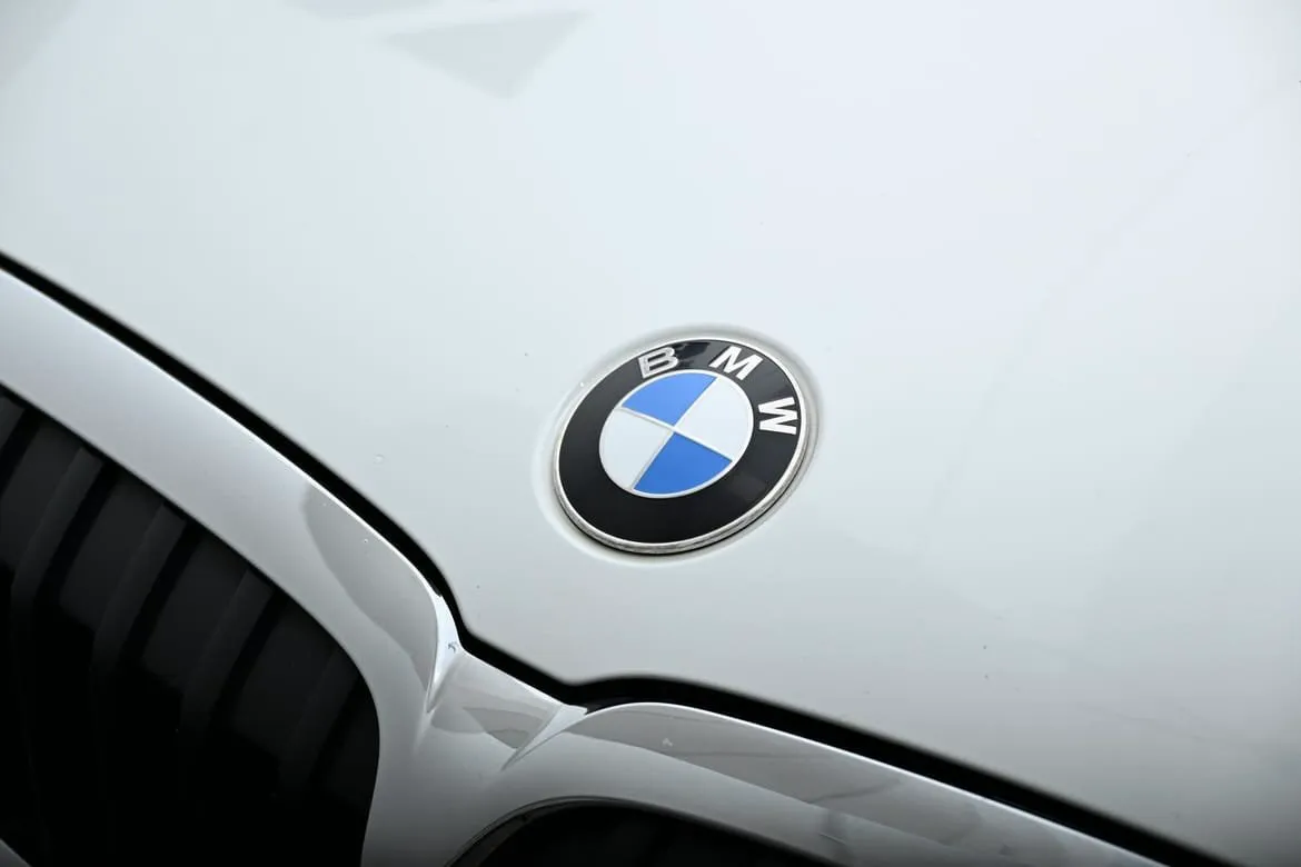 BMW 320 bild 4