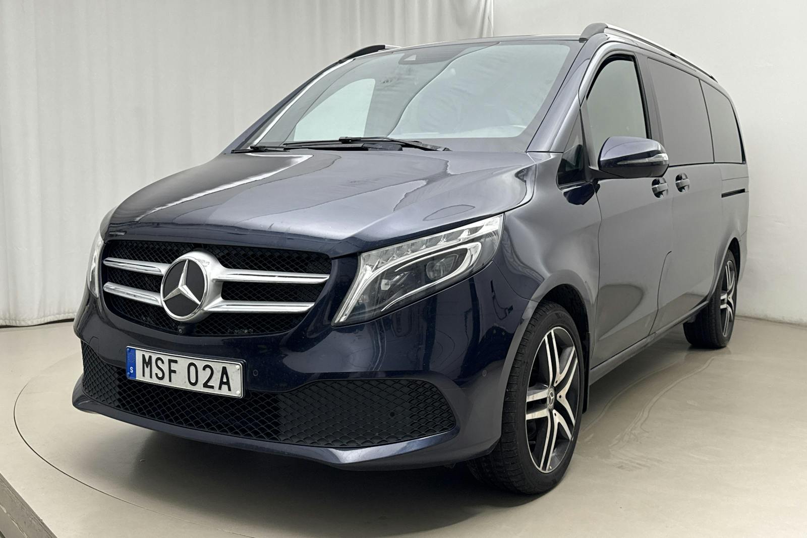 Mercedes V300