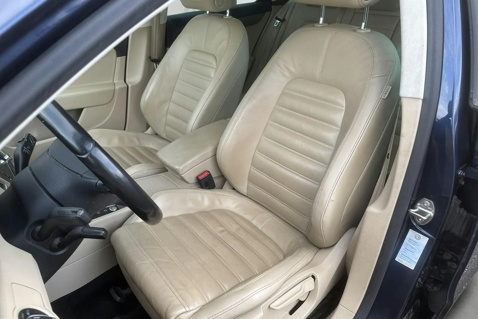 Volkswagen Passat bild 13
