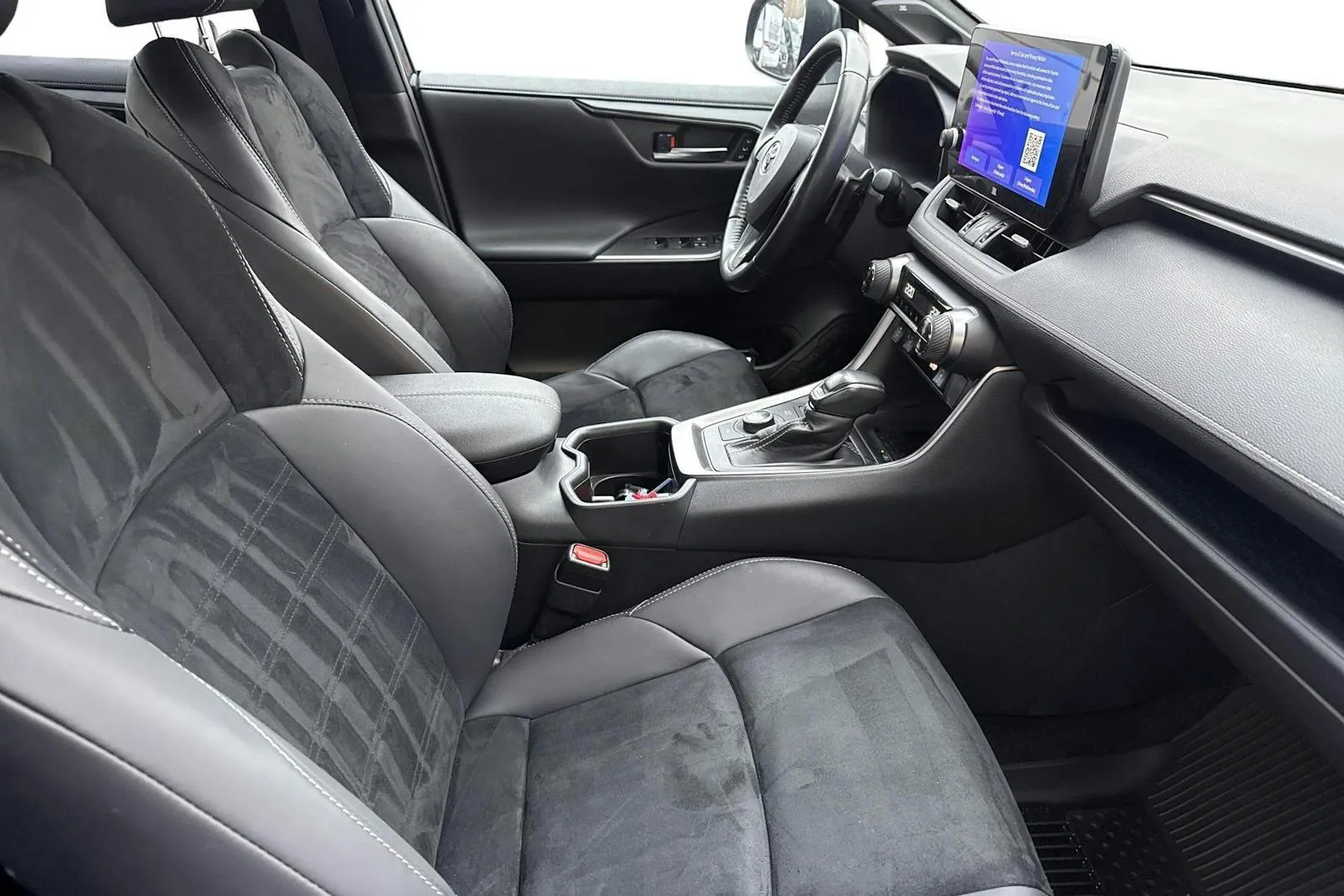 Toyota RAV4 bild 7