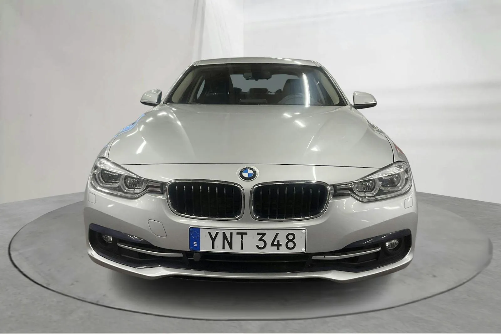 BMW 330 bild 4