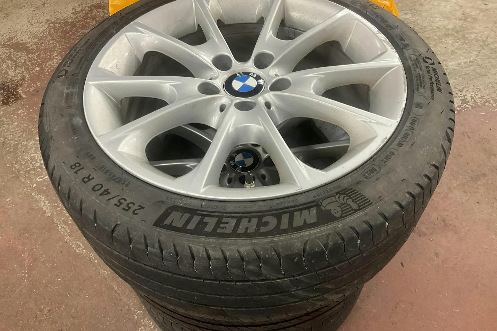 BMW 330 bild 13