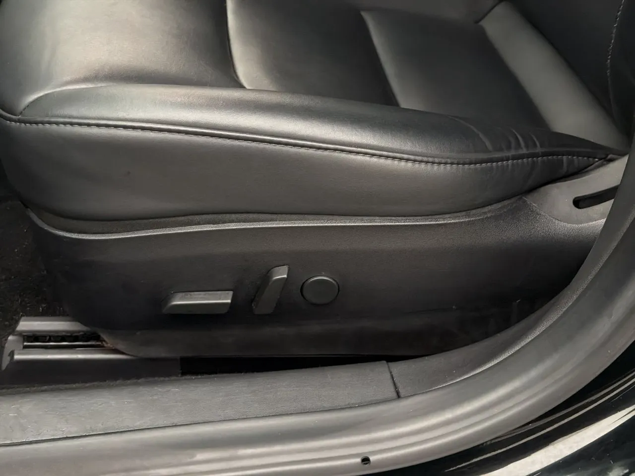 Tesla Model 3 bild 13