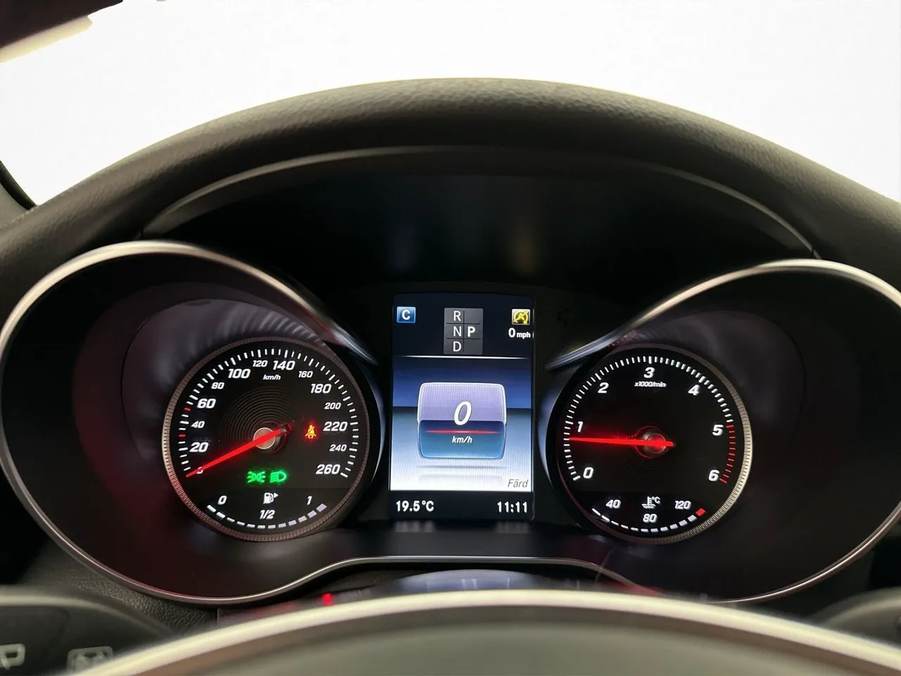 Mercedes GLC250 bild 19
