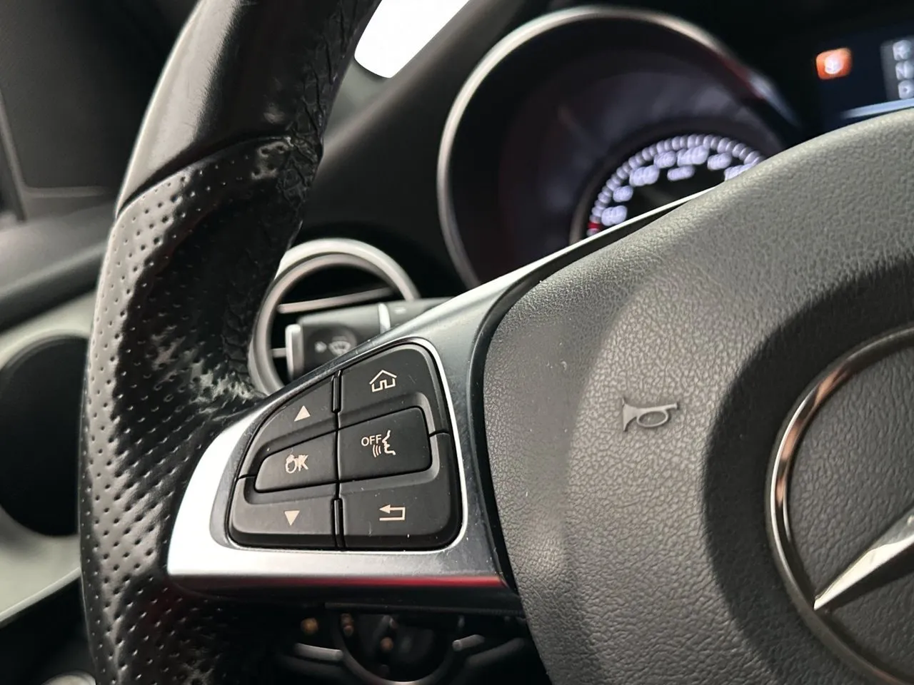 Mercedes GLC250 bild 21