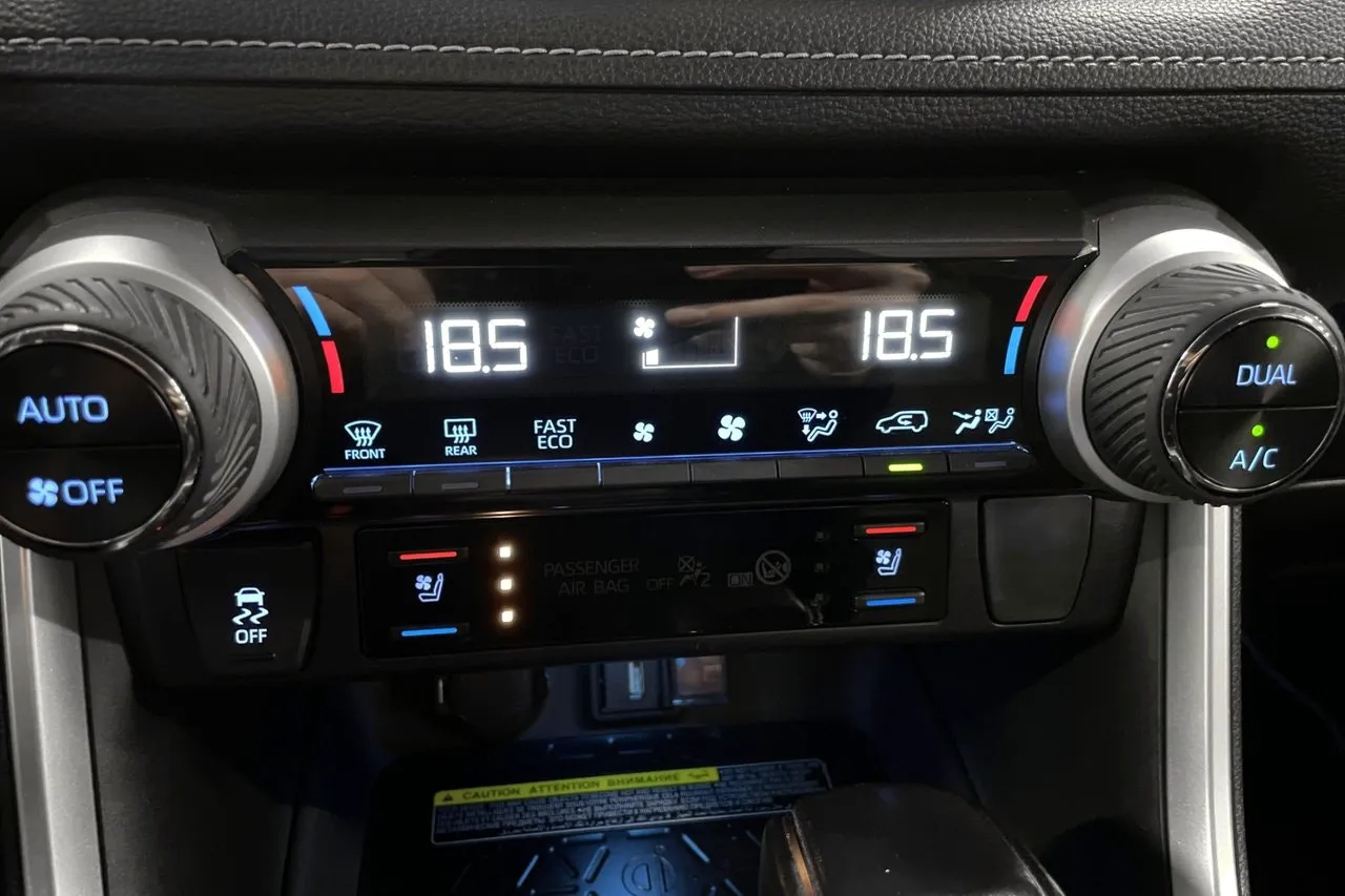 Toyota RAV4 bild 27