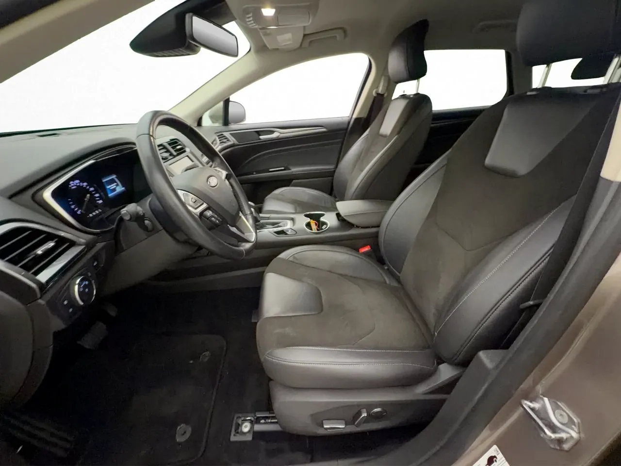 Ford Mondeo bild 15