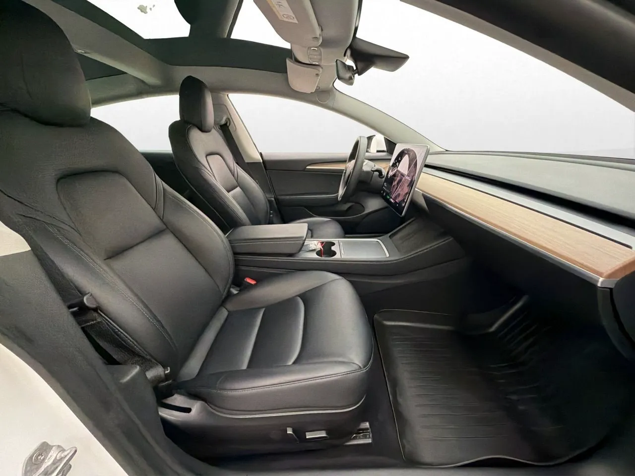 Tesla Model 3 bild 29
