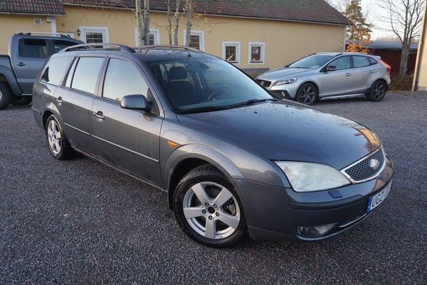 Ford Mondeo Kombi 2.5 V6 170 hk Drag / M-värmare - 2003