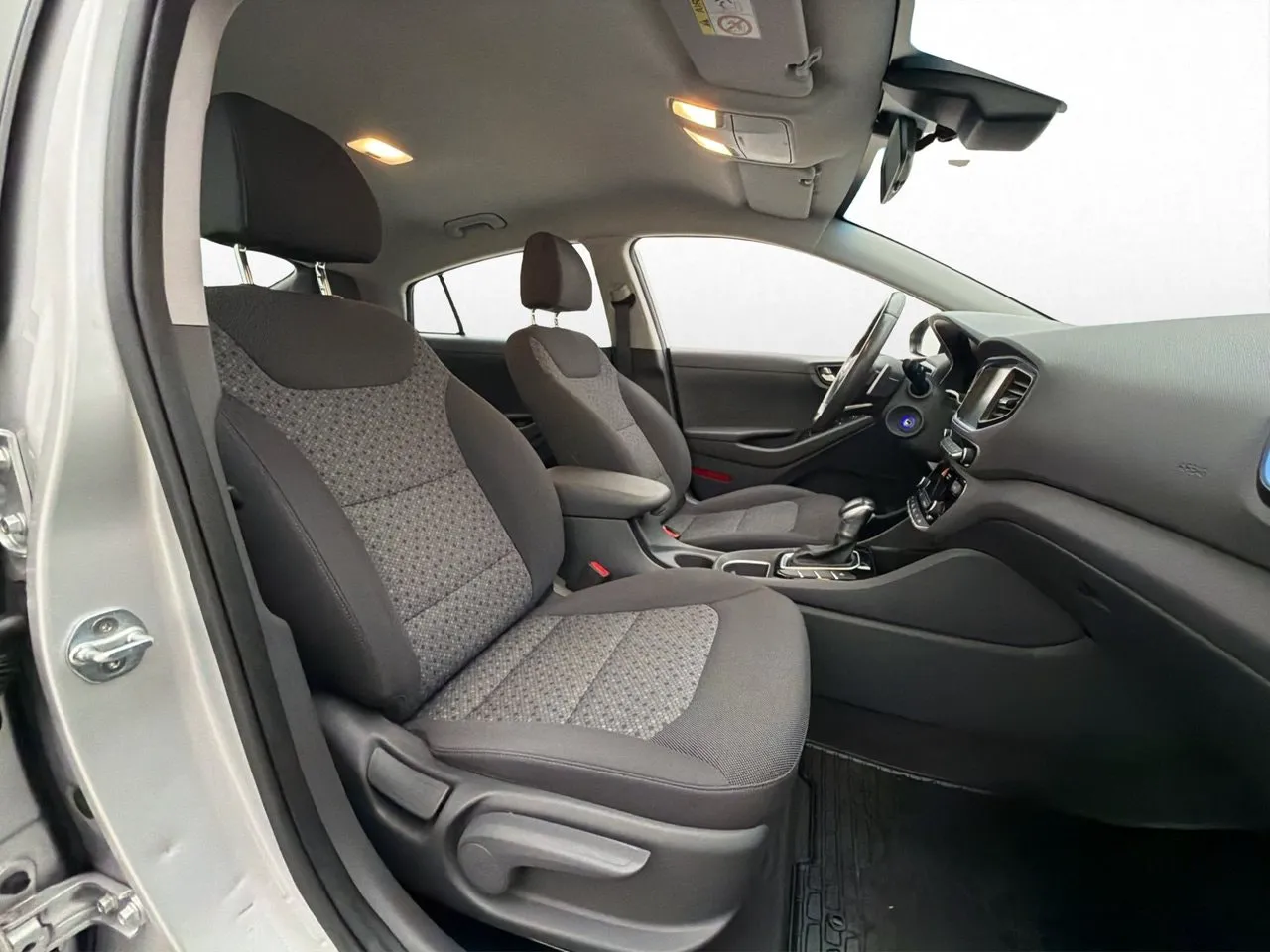 Hyundai IONIQ bild 25