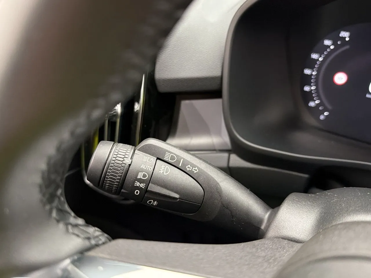 Volvo C40 Recharge bild 18