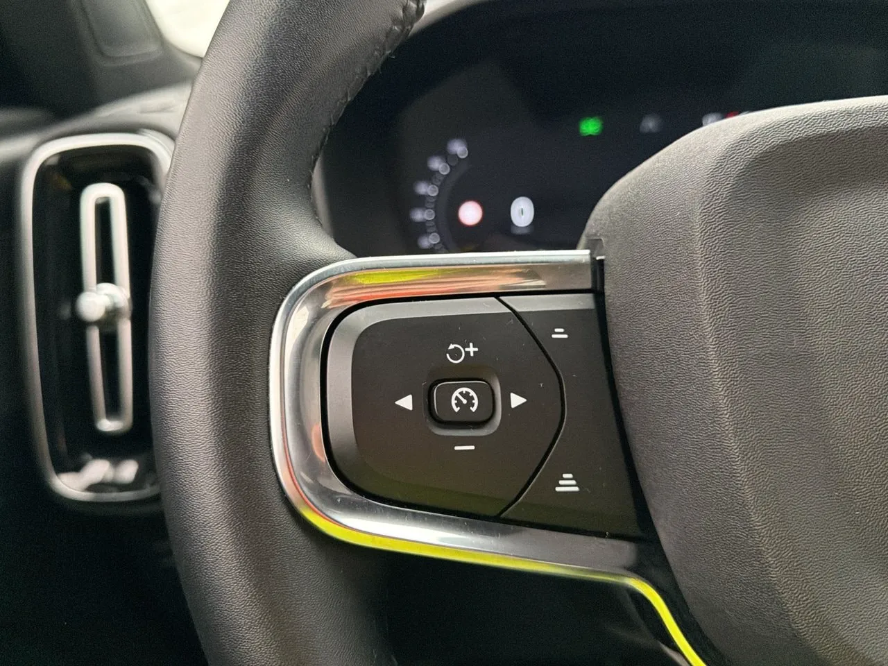Volvo C40 Recharge bild 19