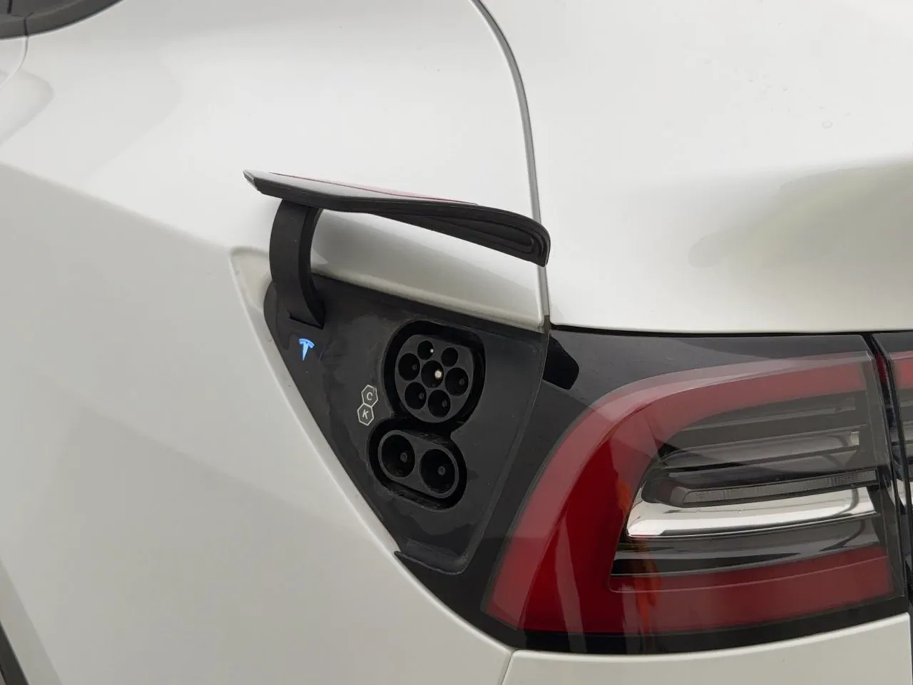 Tesla Model Y bild 10