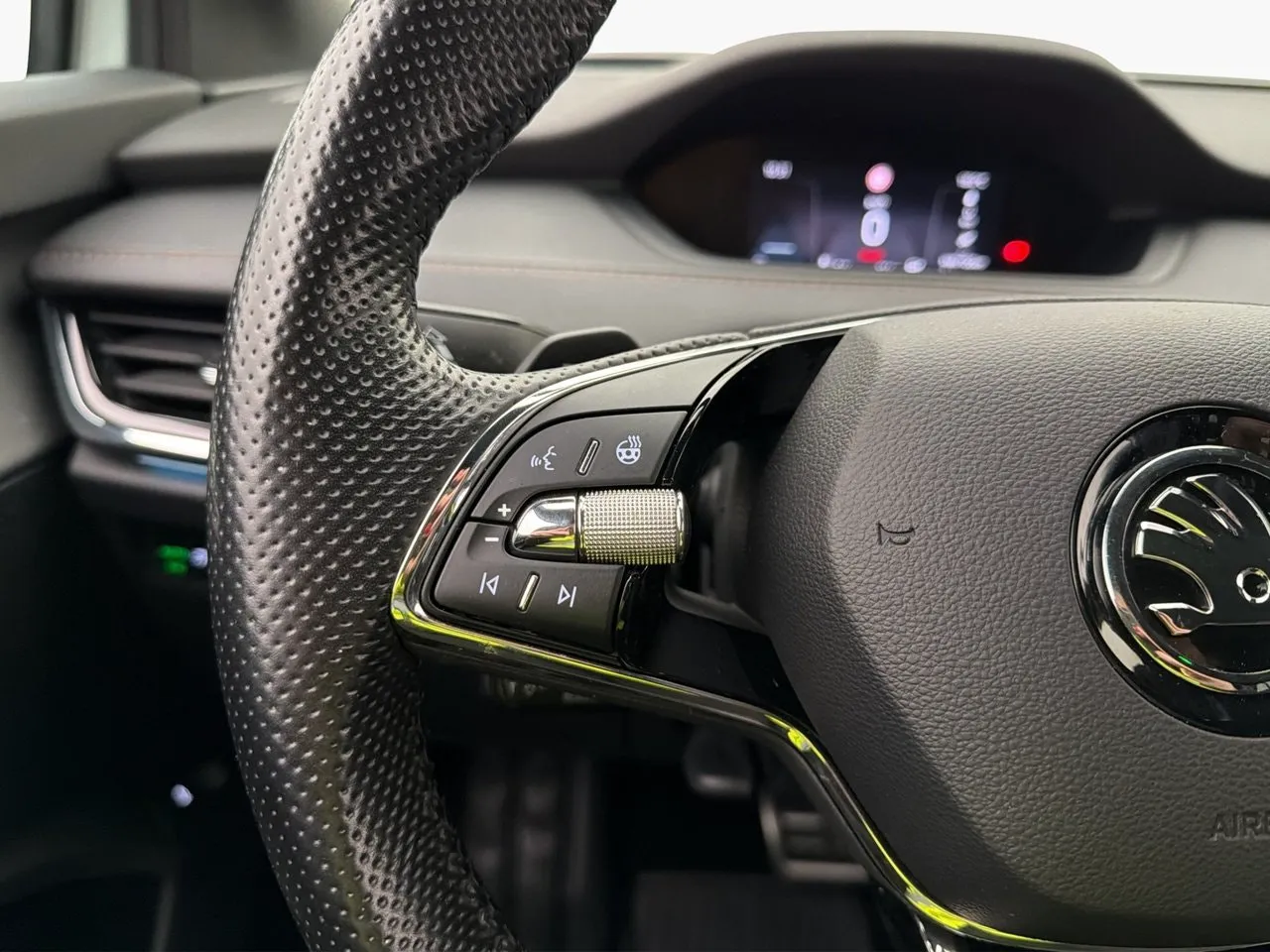 Skoda Enyaq bild 17