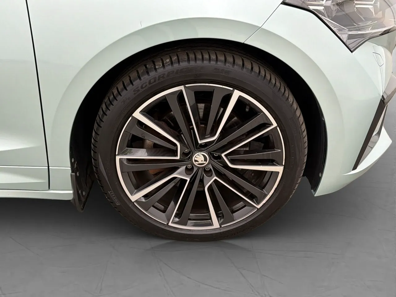 Skoda Enyaq bild 37