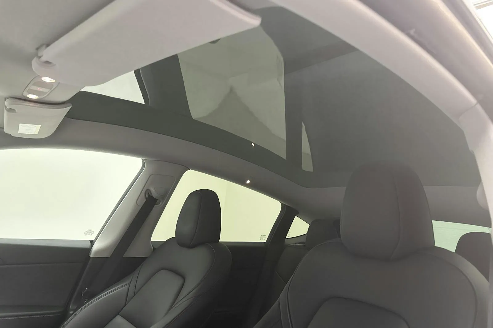 Tesla Model Y bild 14