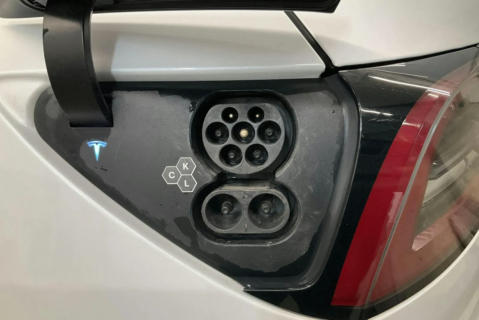 Tesla Model Y bild 16