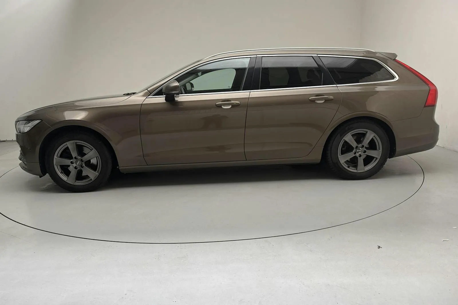 Volvo V90 bild 2