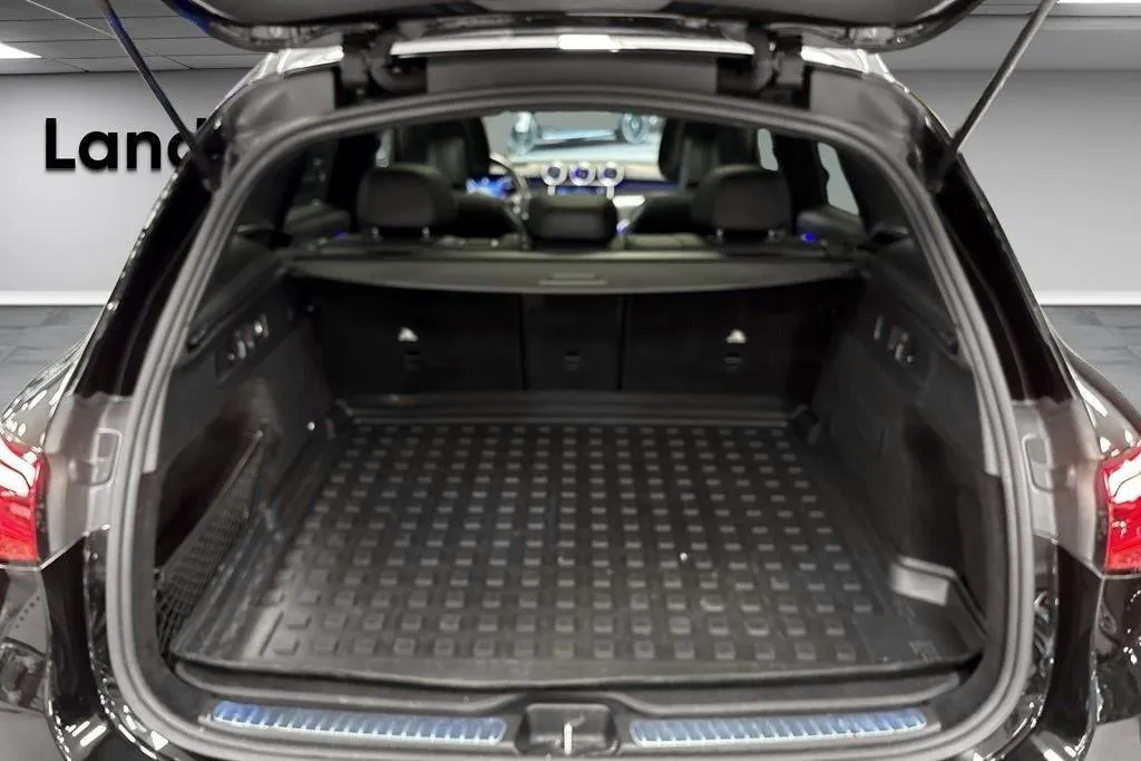 Mercedes GLC220 bild 15
