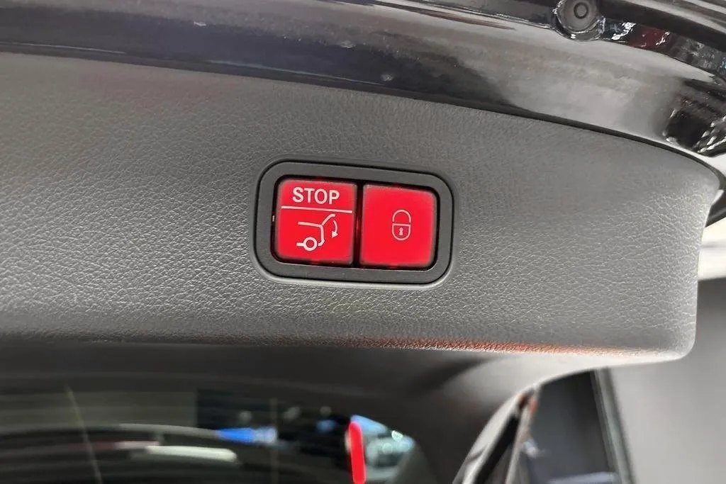 Mercedes GLC220 bild 16