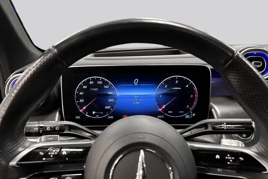 Mercedes GLC220 bild 10