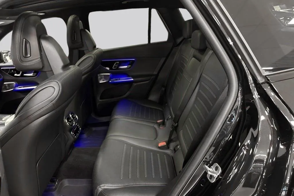 Mercedes GLC220 bild 9