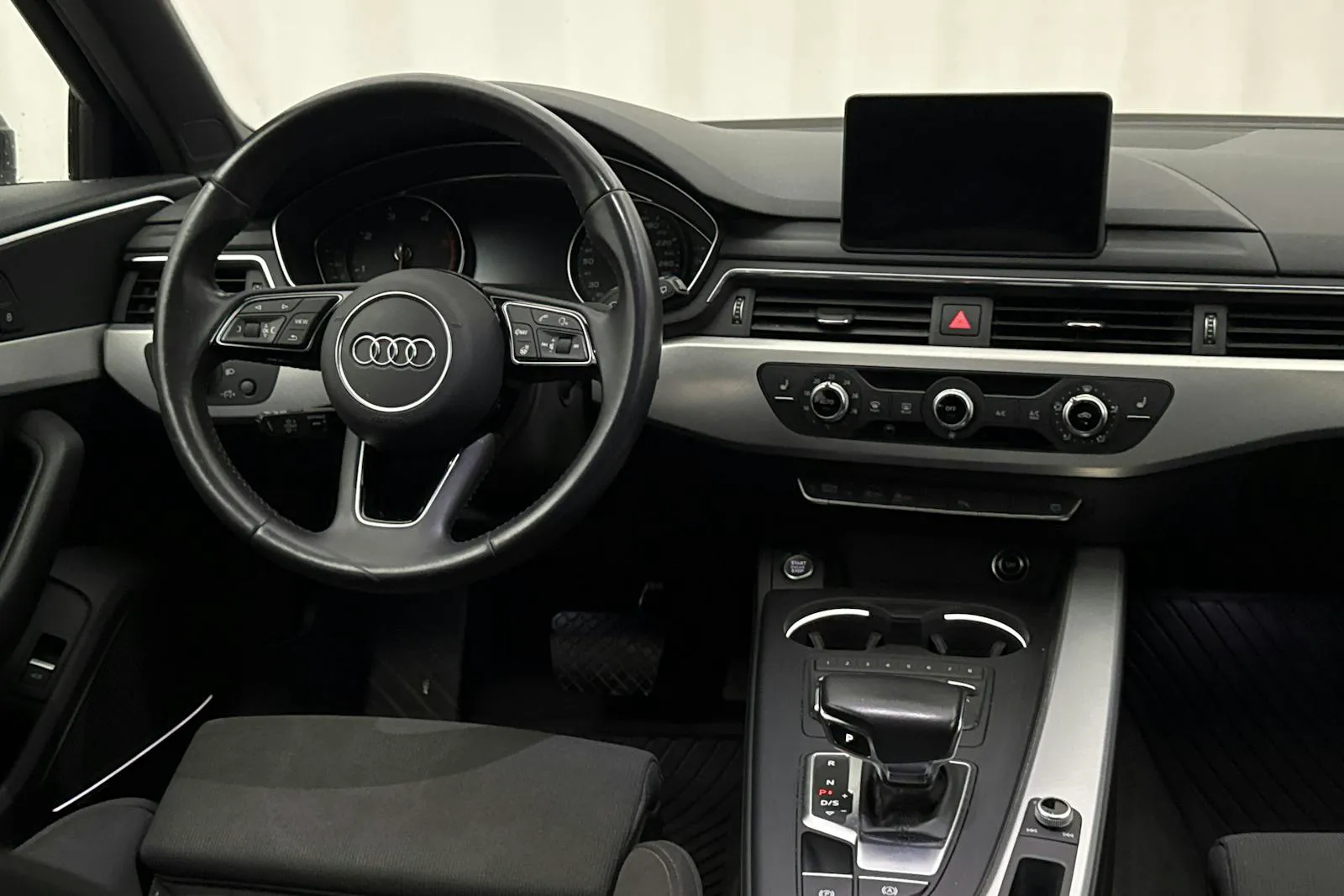Audi A4 bild 14
