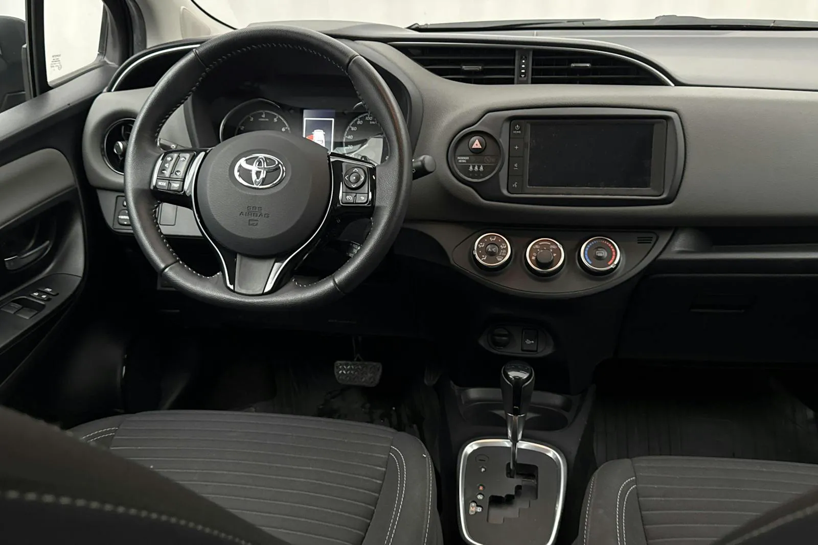 Toyota Yaris bild 15