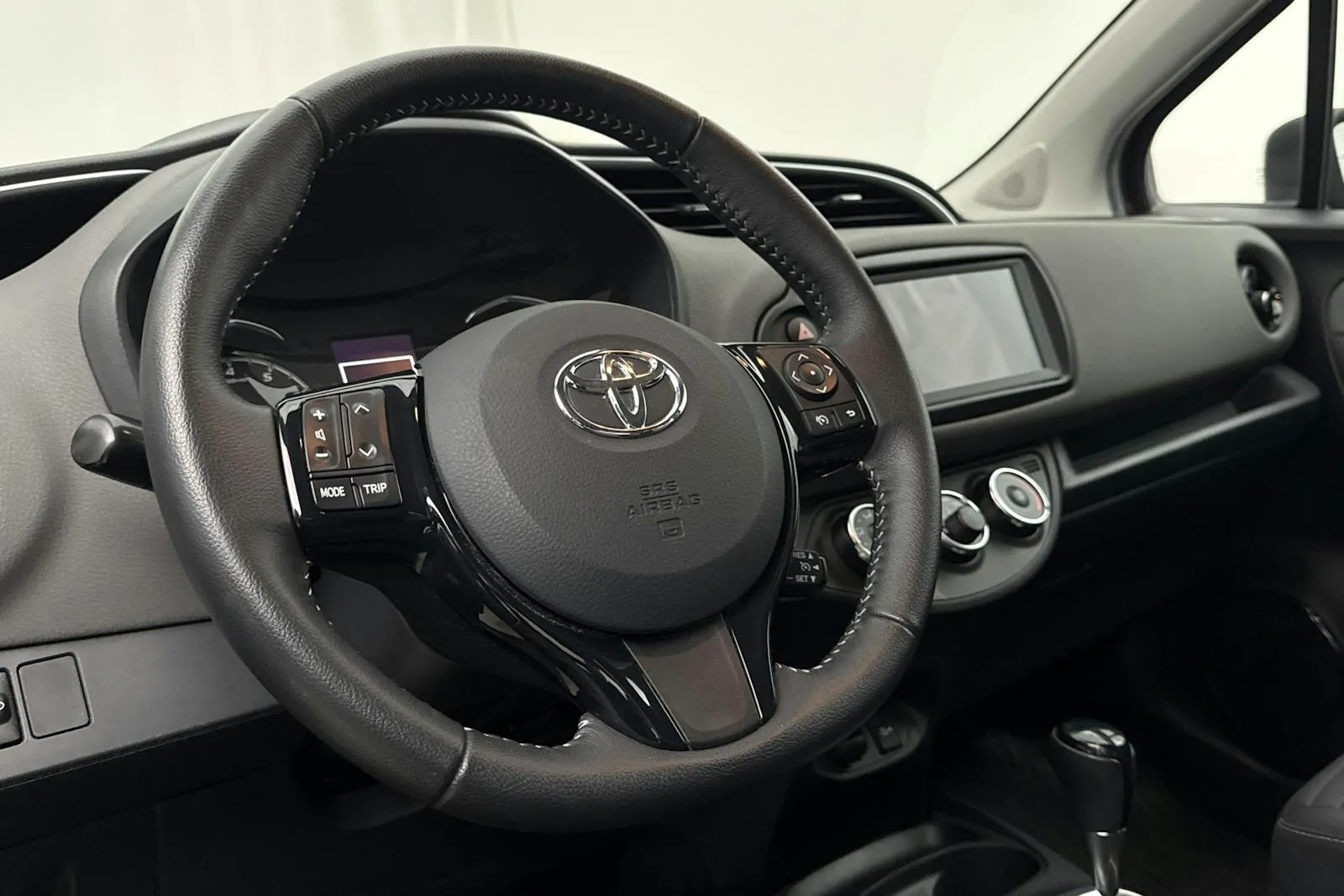 Toyota Yaris bild 14